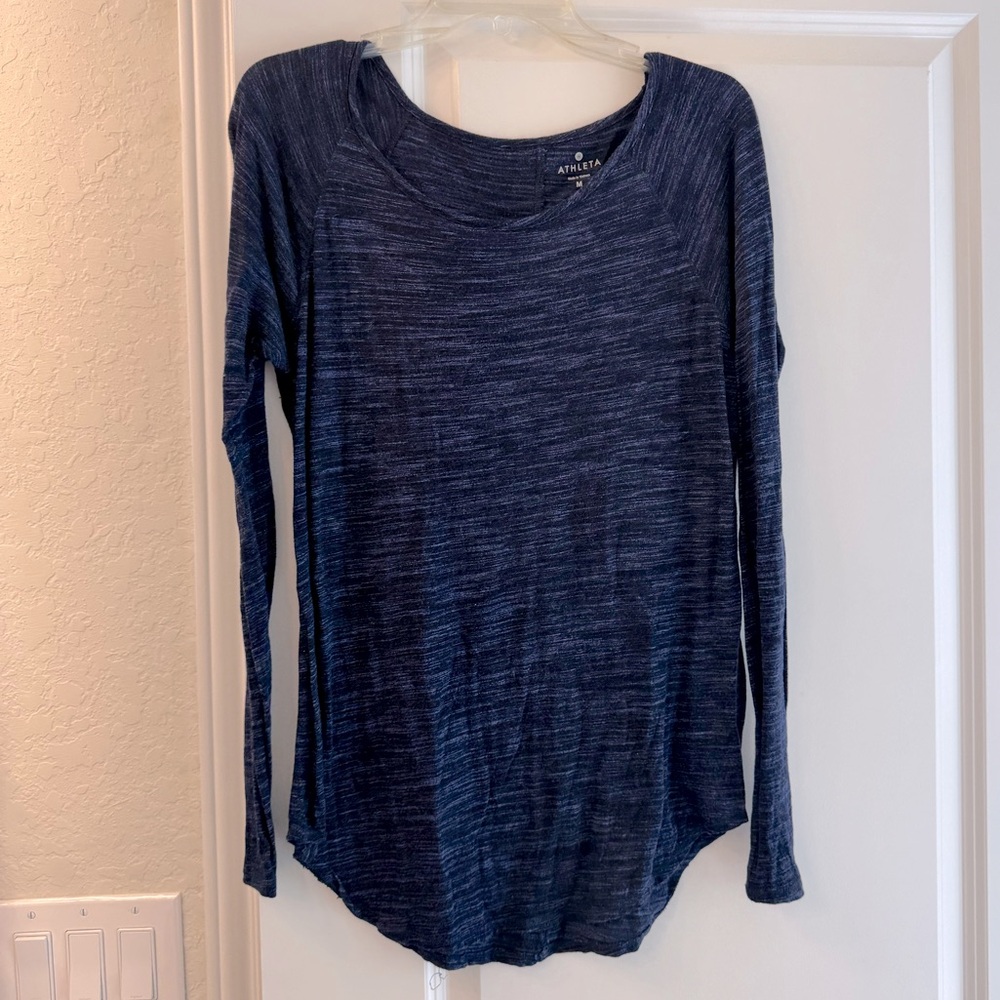 Athleta Women's Blue Long Sleeve Top